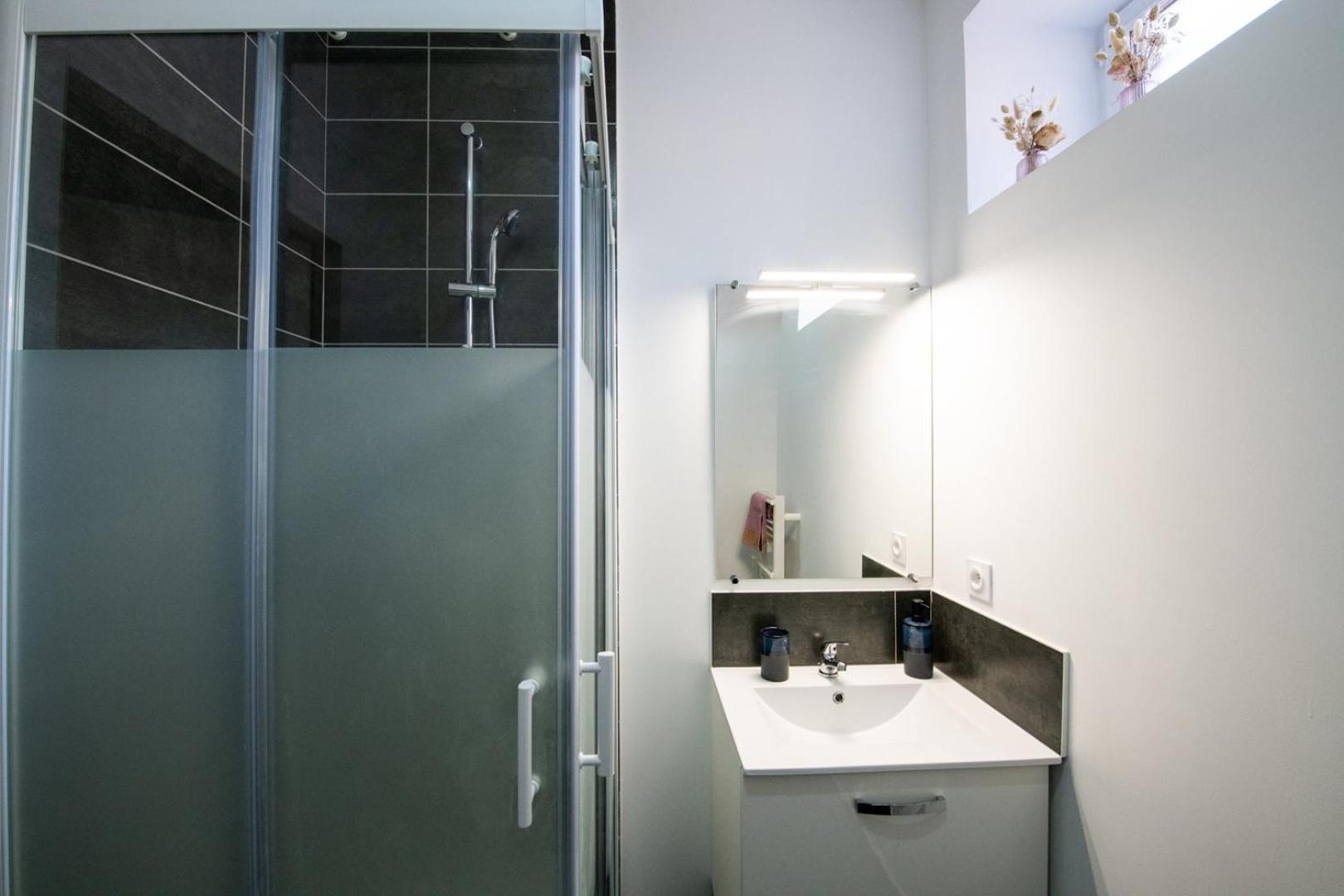 L'Arty - Très joli studio moderne tout confort proche place Valmy Lyon Extérieur photo